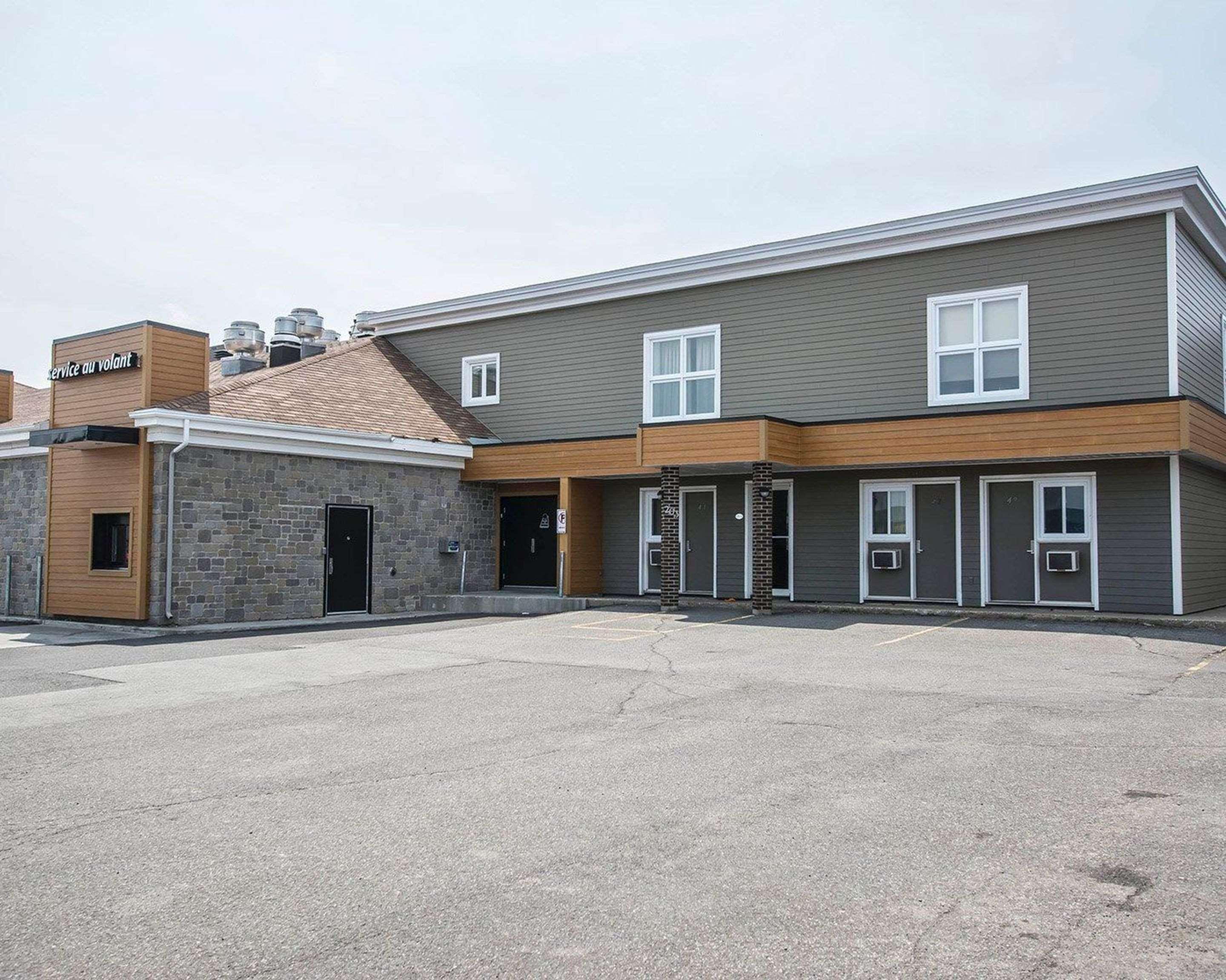 Econo Lodge Inn & Suites Montmagny Kültér fotó