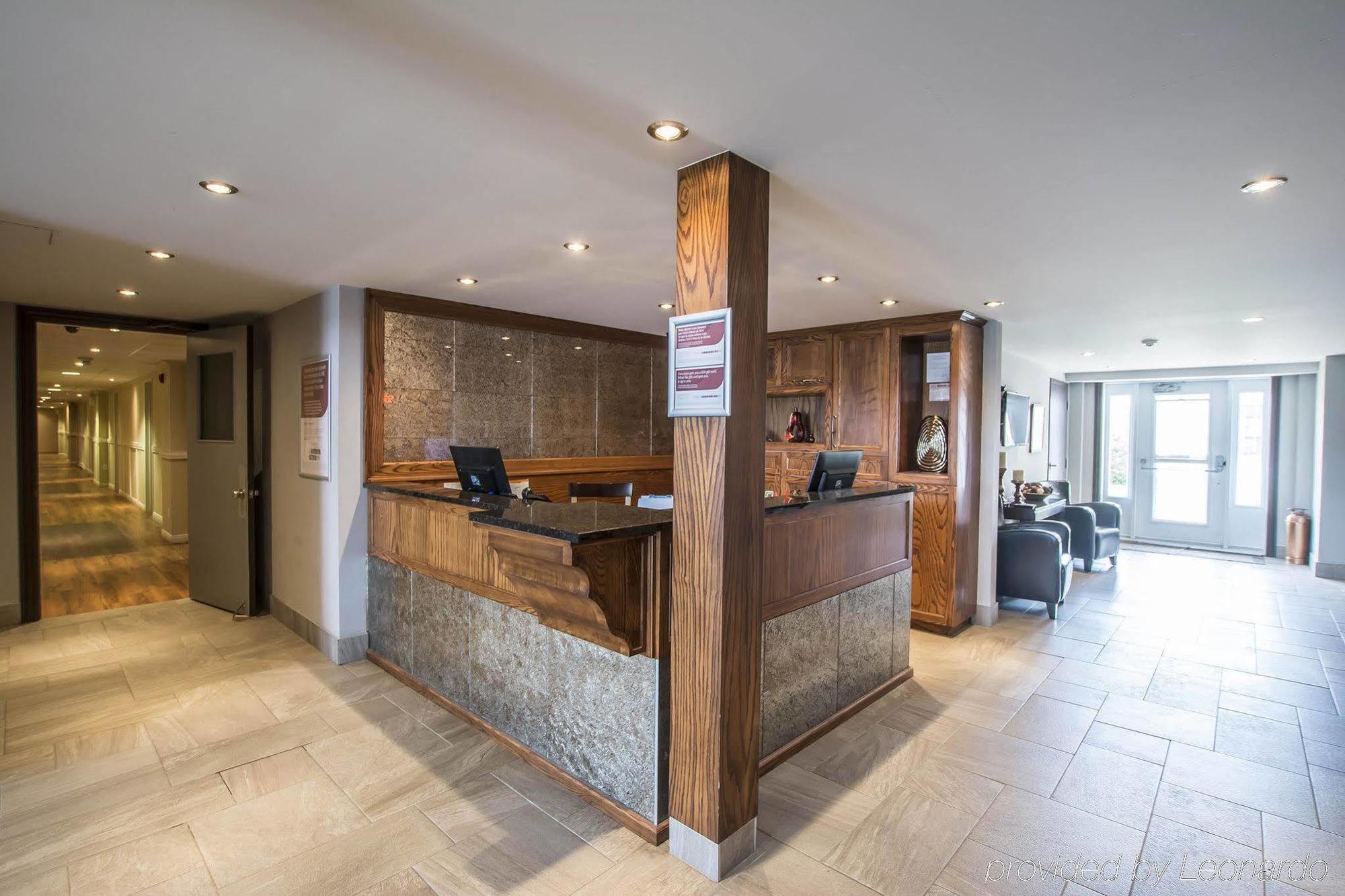 Econo Lodge Inn & Suites Montmagny Kültér fotó